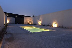 Hdb villas Resort
