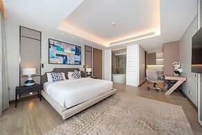 Angsana Lakeside Luxury 2Br Jazuzzi Suite