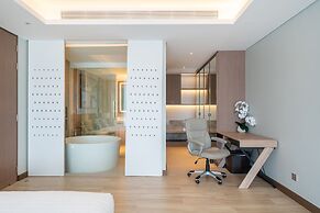 Angsana Lakeside Luxury 2Br Jazuzzi Suite