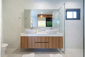 Nicky Elegant 3Br Pool Villa Bangtao
