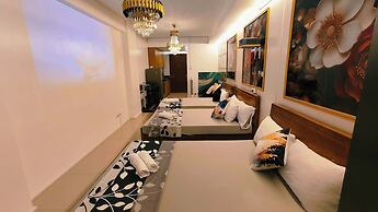 The Royal Bloom Room-1409TowerA