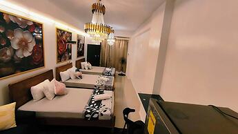 The Royal Bloom Room-1409TowerA