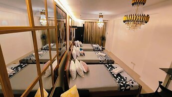 The Royal Bloom Room-1409TowerA