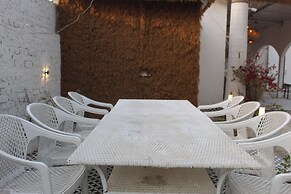 Apna Dera