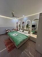 Apna Dera