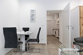 Central Vienna Elegant 1BR Apartment