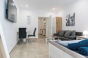 Central Vienna Elegant 1BR Apartment