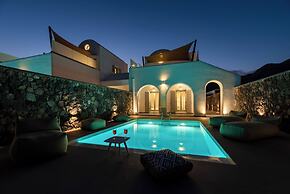 MODERN DOME HOMES OF SANTORINI