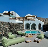 MODERN DOME HOMES OF SANTORINI