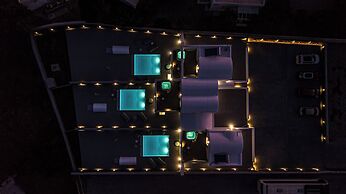 MODERN DOME HOMES OF SANTORINI