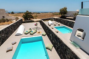 MODERN DOME HOMES OF SANTORINI