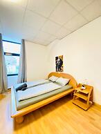 Spacious 2BR Apt For 9 Near Liesing