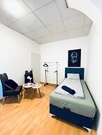 Spacious 2BR Apt For 9 Near Liesing