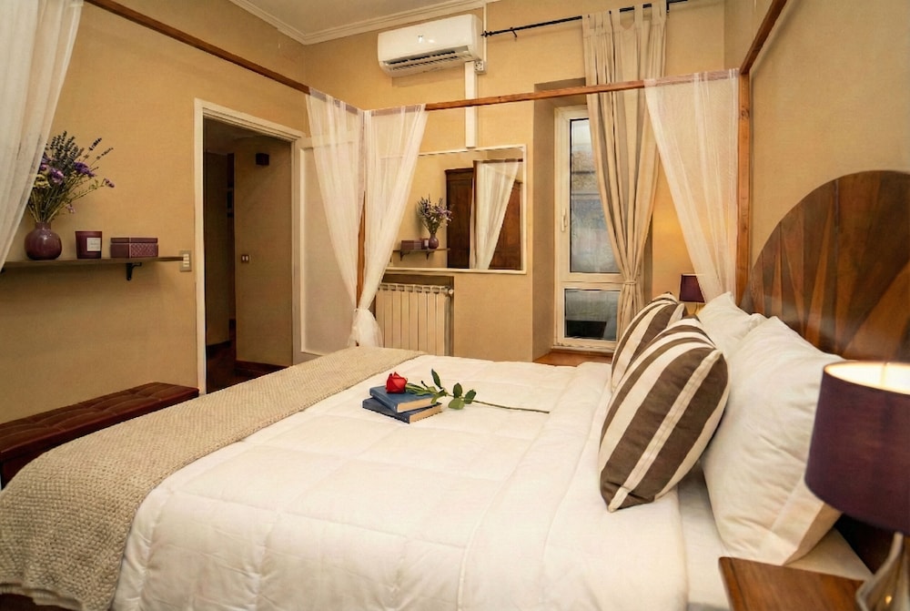 Navona Apartment