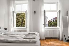 Spacious 7BR Apartment Hauptbahnhof