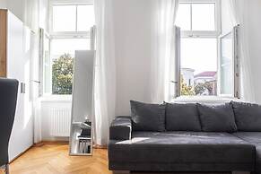 Spacious 7BR Apartment Hauptbahnhof