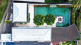 Villa Lembah Giri by GORO