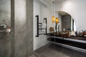 Villa Lembah Giri by GORO