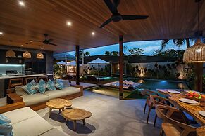 Villa Lembah Giri by GORO