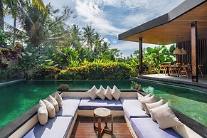Villa Lembah Giri by GORO