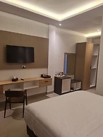Cam Almira Hotel