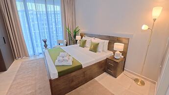 Beverly Boulevard By HMB HOMES