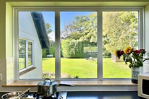 Spacious Coastal Family Home Sleeps 8