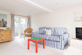Spacious Coastal Family Home Sleeps 8
