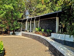 Birds Nest Resort - Thane