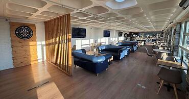 Leona Static Caravan Hoburne Devon Bay