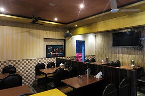 Amrapali Hotel