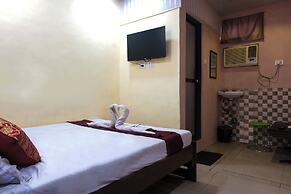 Amrapali Hotel