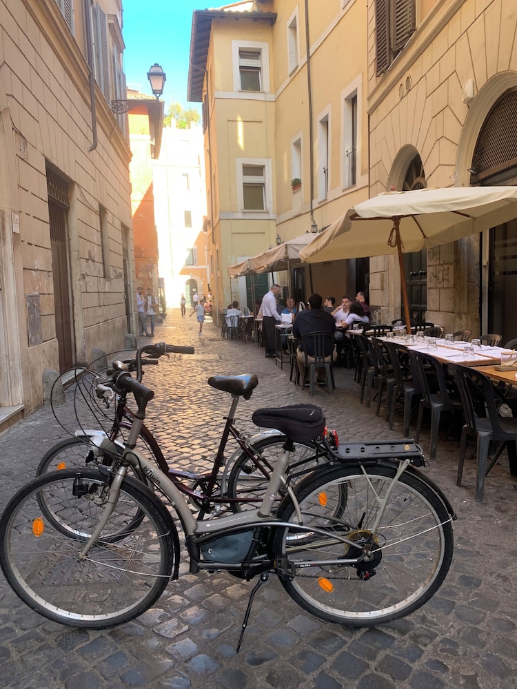 Navona Boutique House
