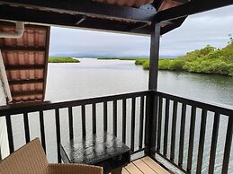 Six Pillars Resort