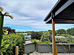 Centrally located Hilltop Apartment
