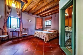 Taleton Eco Guesthouse