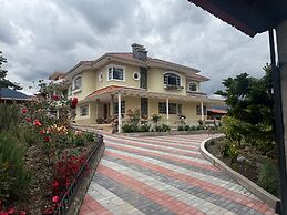 Casa de lujo moderna y amplia
