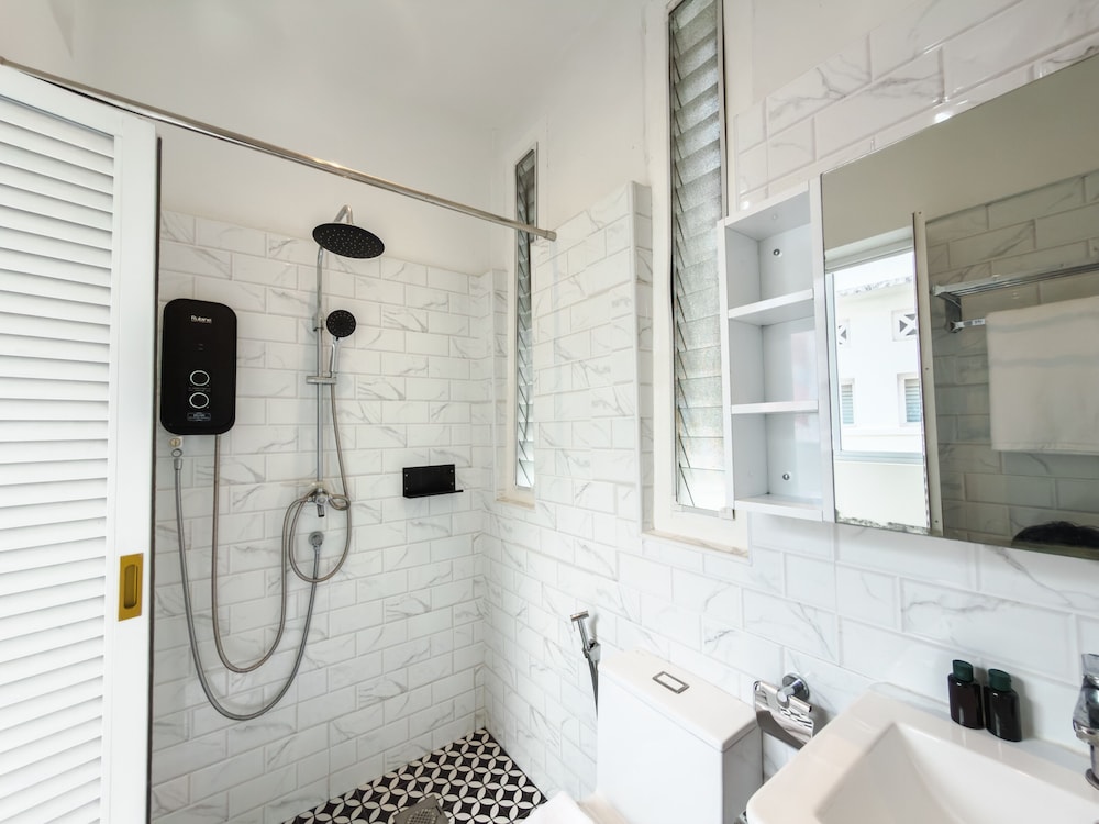 The White House Serviced Residences