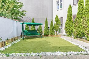 Modern Cozy Studio With City Access
