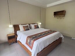 Raka Rai Bungalow