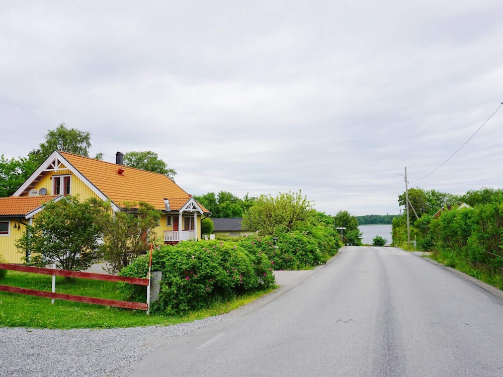 8 Person Holiday Home in Adelso