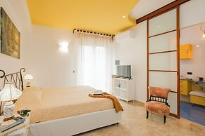 Kriss Apartments