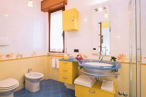 Kriss Apartments