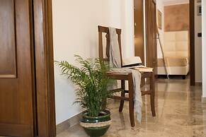 Kriss Apartments