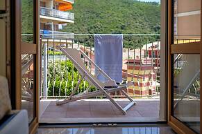 Kriss Apartments