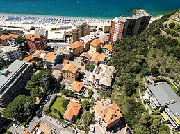 Kriss Apartments