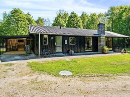 6 Person Holiday Home in Roslev