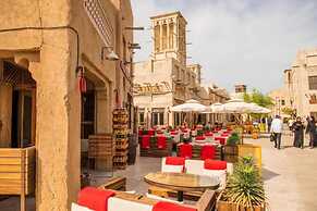 Cozy Corner Partition Room in Al Seef