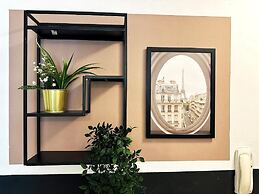 Cozy Corner Partition Room in Al Seef