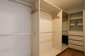 w Group-friendly 3BR w Balcony in Miraflores